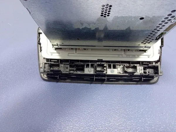 Seat Ibiza 4 OEM 6J0035156 Tehdasradio CD image 6