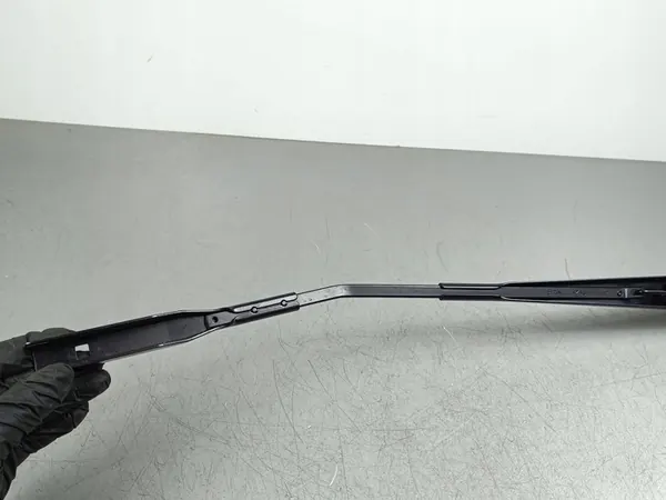 Brazo del limpiaparabrisas delantero Subaru Forester SK 2025 image 4