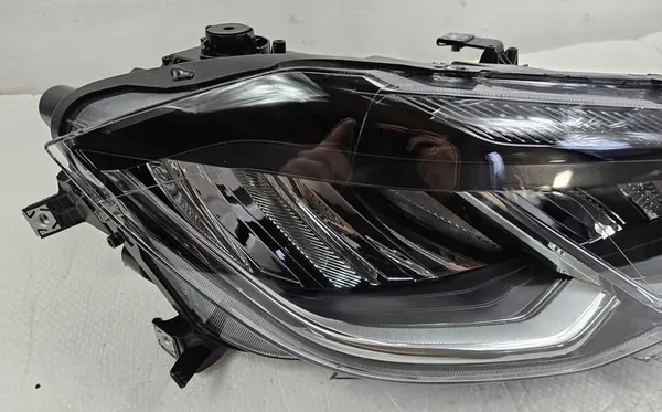 Oikea Etuvalaisin VW Polo VI 2G 2G1941006C image 5