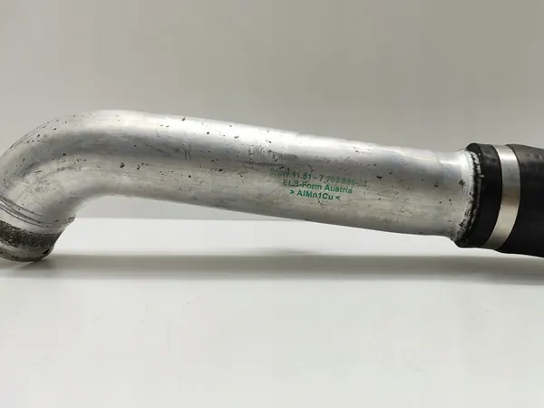 BMW 5 E60 E61 2006 Intercooler Schlauch image 5