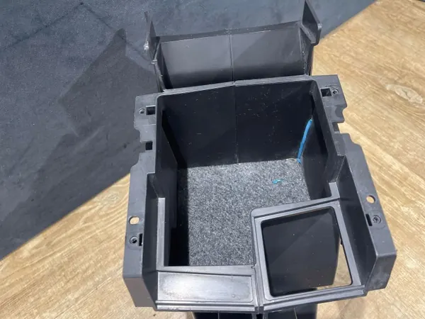 Accoudoir console centrale Ford Kuga II 2018 OEM GV41S044B91AF image 4