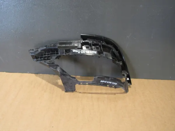 Audi OE 8WO807348E Avgasfäste Höger Bak image 2