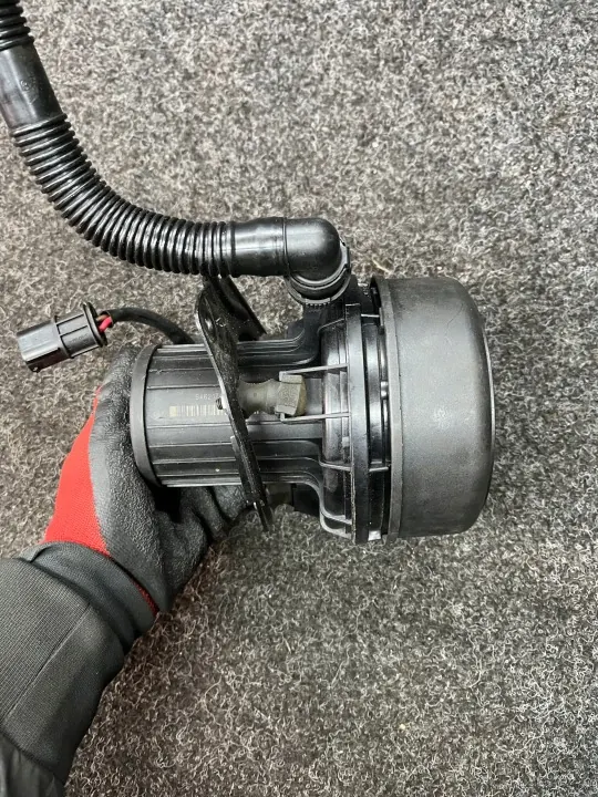 Pompe à air secondaire BMW E46 OEM ZB7520225 image 4