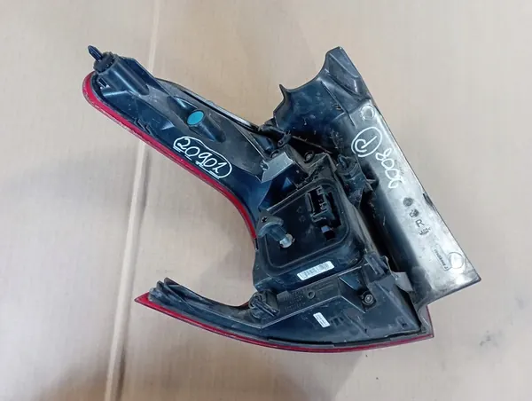 PEUGEOT 2008 Lámpara Trasera Derecha 9814745980 image 3