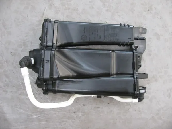 Filtre à charbon Volkswagen OE 2Q0201801A d'occasion image 2