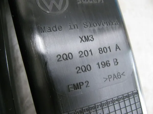 Filtre à charbon Volkswagen OE 2Q0201801A d'occasion image 6