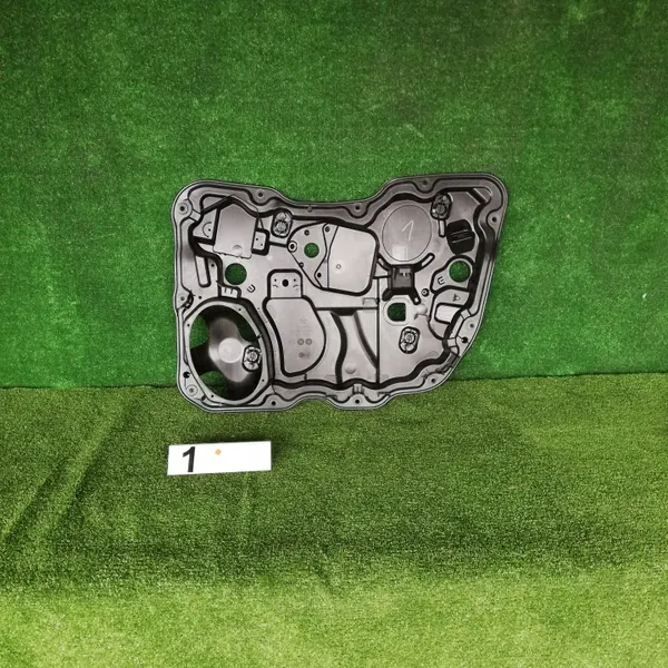Jeep Cherokee KL ikkunanohjain OEM 68227256AA image 2