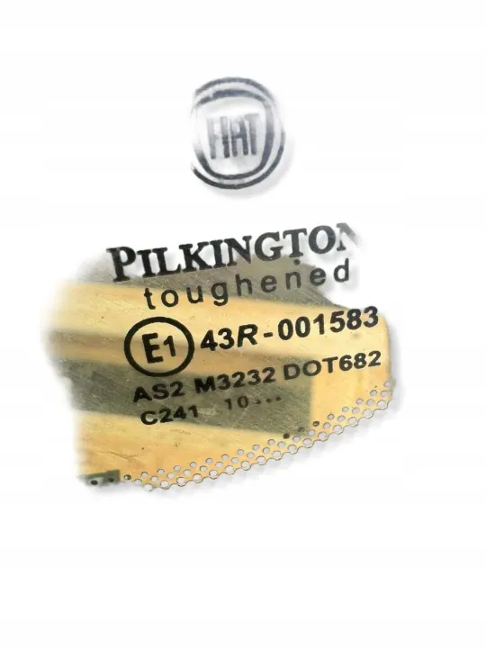 Pieza trasera Fiat 500E 2018 OEM 43R001583 image 4
