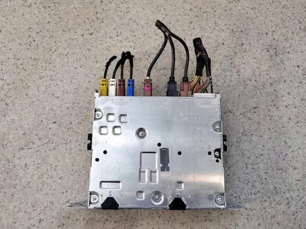 Radio Navigation OEM 751375168766 för Renault Clio V image 3