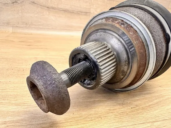AUDI A4 B9 8W Left Front Driveshaft 8W0407271F image 5