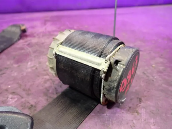 Turvavyö Skoda Fabia I OEM 6Y0857702A Oikea etu image 4