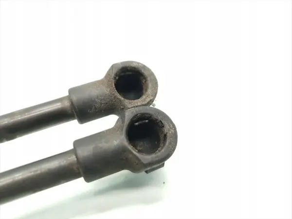 Toyota Avensis Heckklappendämpfer OEM 68960-05070 image 4