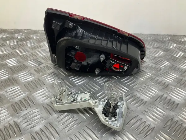 Volkswagen Golf VII lámpara trasera 5G0945094AD image 4