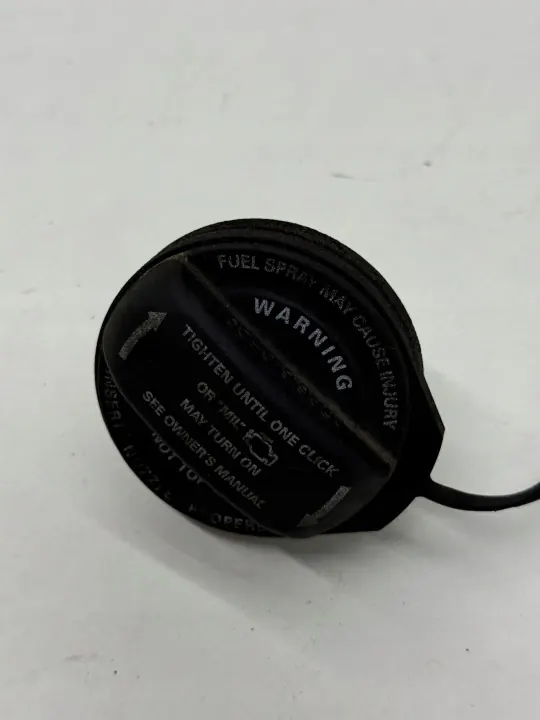 OEM 3C9201553 Polttoainekorkki Audille A8 D4, A6/S6 C7 4.0 TFSI image 3