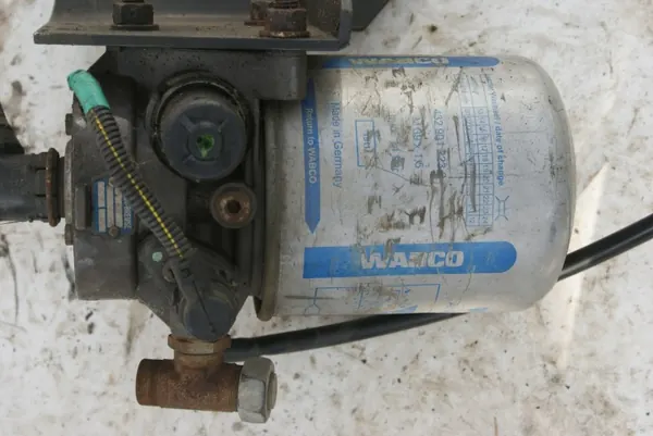 Lufttrockner Renault Magnum 390 OEM LA8073 - Gebraucht image 2