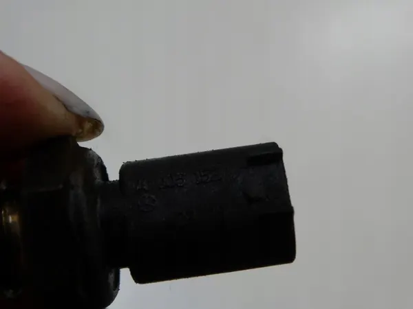 Sensor Temperatura Líquido Refrigerante Mercedes OE A0051532328 image 4