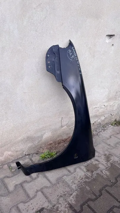 Parafango anteriore sinistro Skoda Octavia, usato, OEM 1U0821105B image 2
