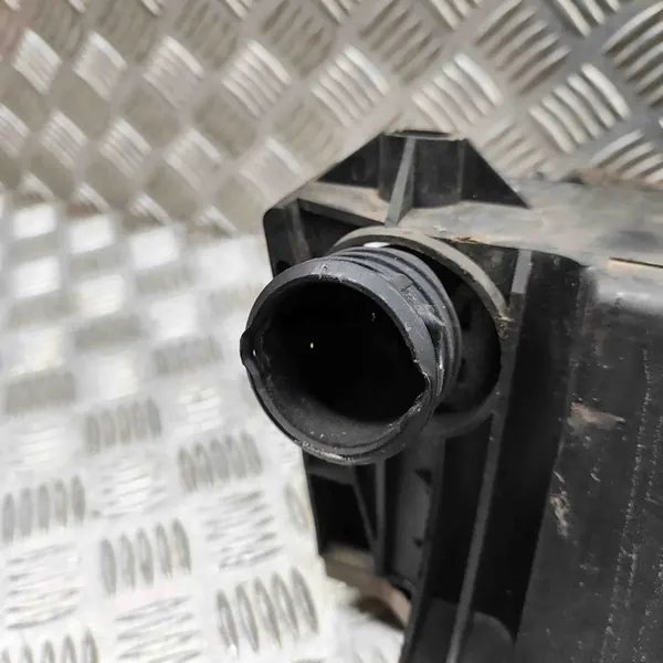 Oliekoeler Porsche Boxster 3.4L 2008 OEM 99710603702 image 5