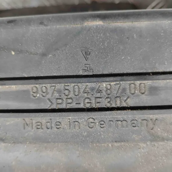 Oliekoeler Porsche Boxster 3.4L 2008 OEM 99710603702 image 8