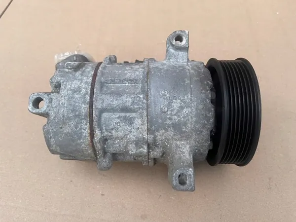 Renault OE 8200958328 Klimakompressor Gebraucht image 3