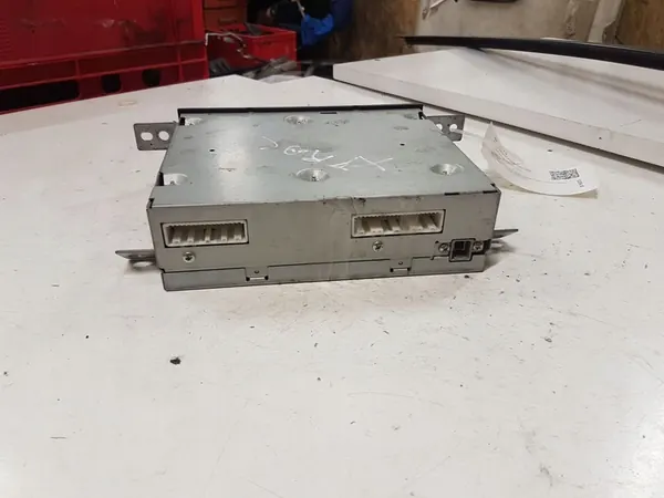 Nissan X-Trail T30 Navigaatiolukija 915ES60A image 3