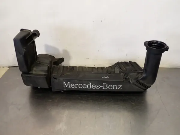 Ilmansuodattimen kotelo Mercedes W203 A1110940304 image 2