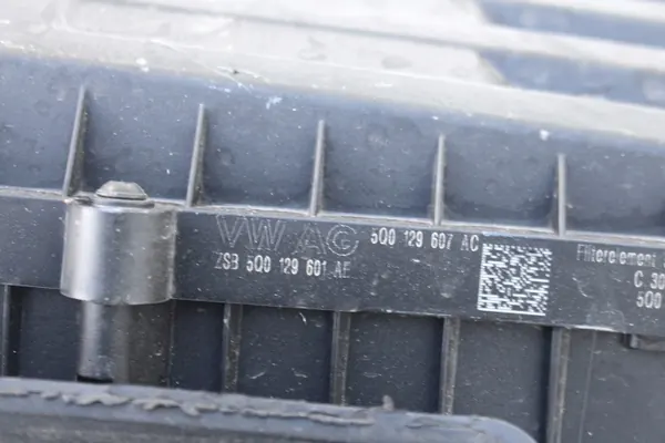 Filtre à air VW Audi d'occasion OEM 5Q0129607AC image 6