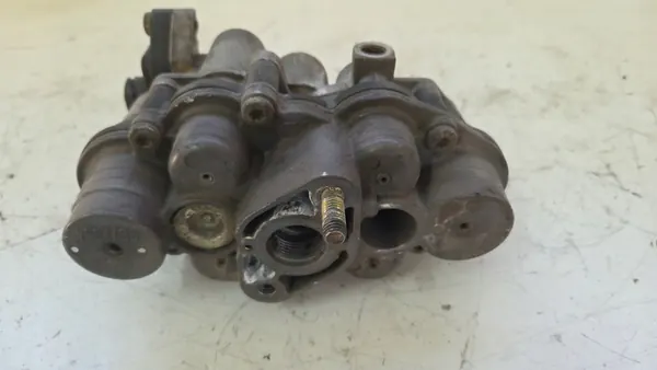 Vanne multi-canal 6 voies Mercedes Actros ae4510 image 2