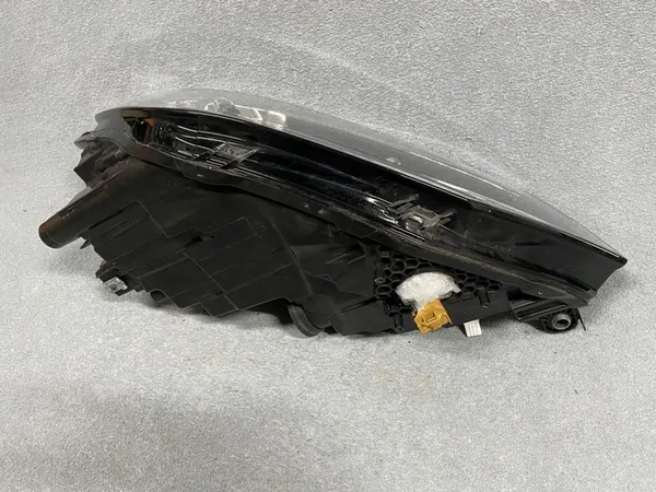 VW CADDY LIFT BI-XENON LED Oikea Ajovalo image 8