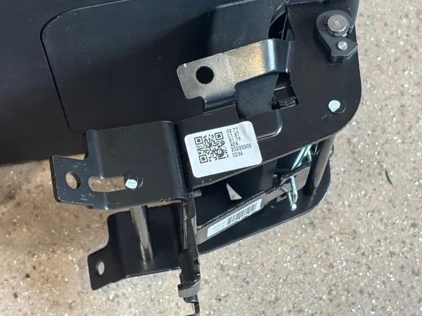 Accoudoir console centrale OEM LPV13486 pour Hyundai Ioniq 5 image 5