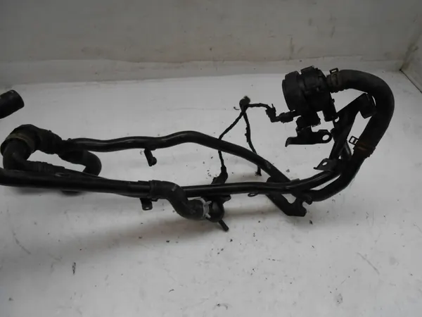 VW Golf VII Vesi Putket Moottorin Jäähdytys image 10