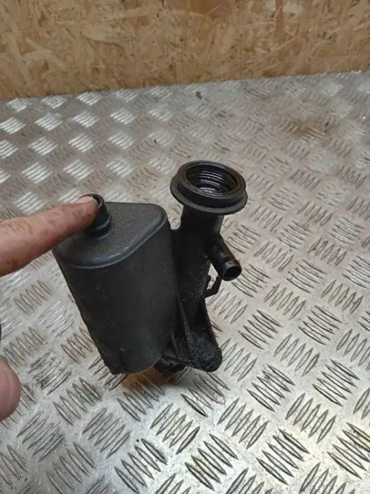 Öljyerin OEM 8200082486 Opel Vivarolle 1.9L image 4