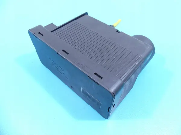 Keskitulppapumppu OEM 0132006344 Mercedes W202 image 2
