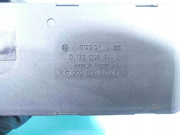 Keskitulppapumppu OEM 0132006344 Mercedes W202 image 3