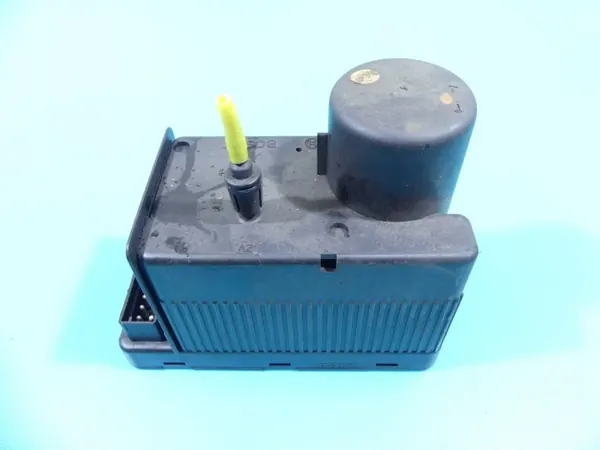 Keskitulppapumppu OEM 0132006344 Mercedes W202 image 5