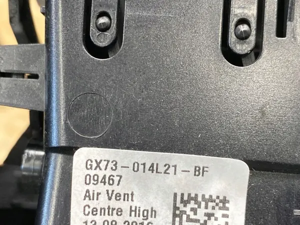 Jaguar F-Pace tuuletusritilä OEM GX73-014L21-BF image 4
