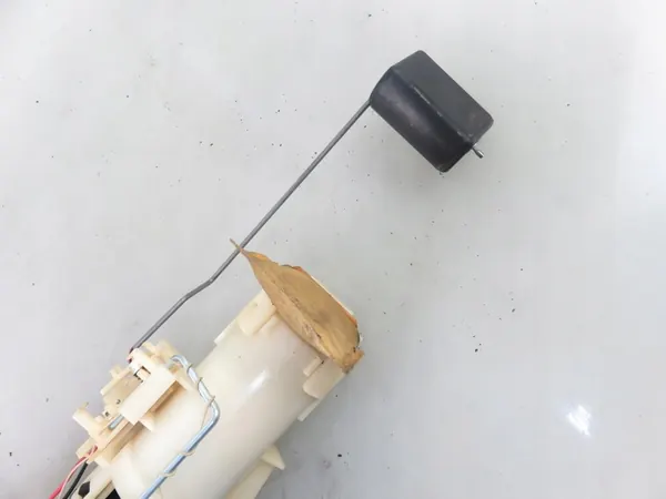 Bomba de combustible Mitsubishi Pajero Pinin 1.8 GDI MR373744 image 7