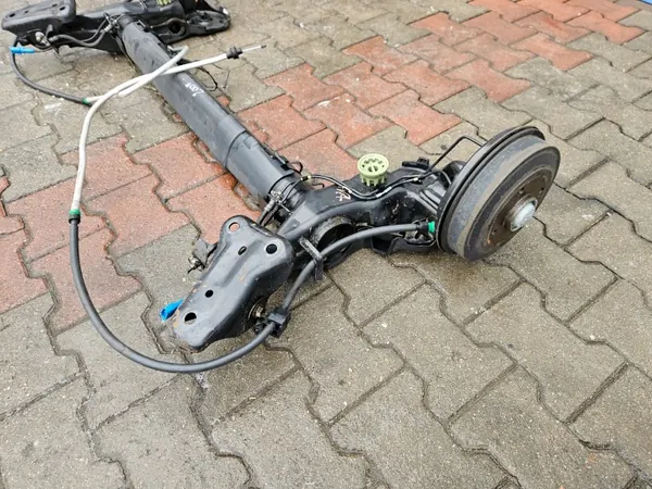 PEUGEOT 2008 I Taka-akselipalkki OEM image 3