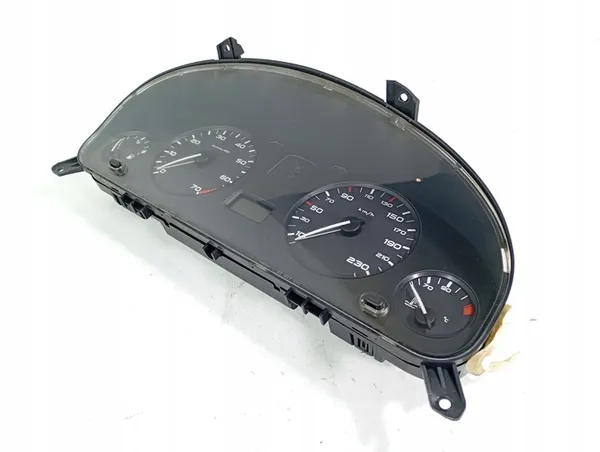 Peugeot 406 95-04 Kierroslaskuri 267595 km OE 9630372480 image 3