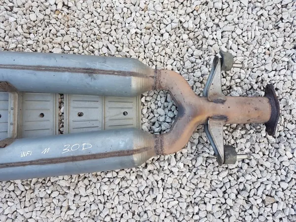 Infiniti M30 3.0 D midden demper OEM 20300JK6CA image 3