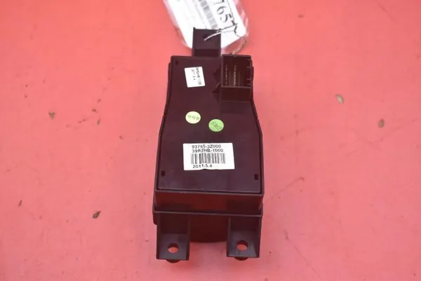 Bouton de levier de frein à main 93766-3Z000 Hyundai i40 VF 11-15 image 2