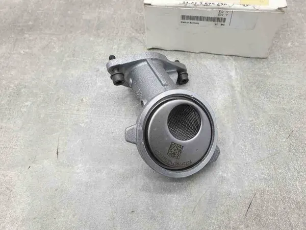 Pompe à huile BMW 5 GRAN TURISMO (F07) 4.4L 2011 11417572479 image 3