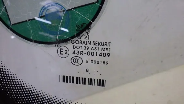 Käytetty etulasi OEM 43R001409 Peugeot 3008 II image 8