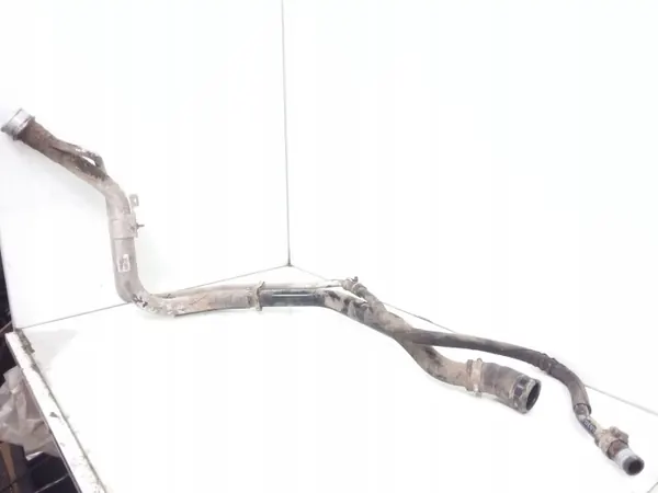 Cuello de Llenado Volvo V70 OEM 31274721 - Usado image 2