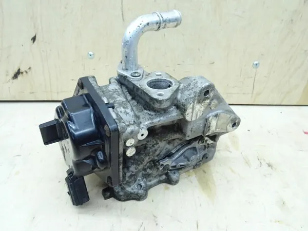 EGR-venttiili AUDI VW SKODA 03L-131-512-CB image 2