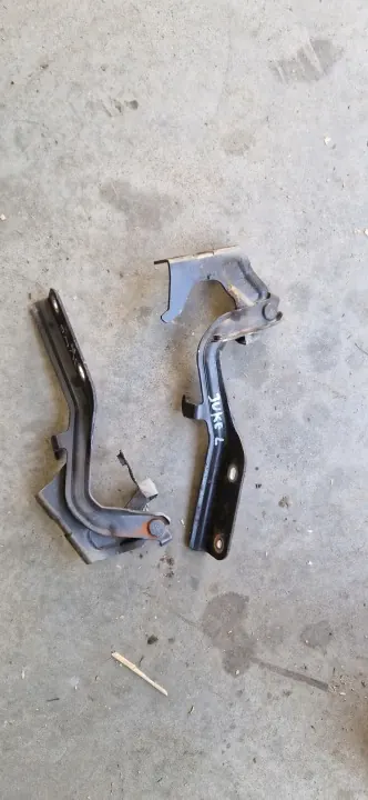 Nissan Juke F15 Motorkapscharnier Links/Rechts OEM image 2