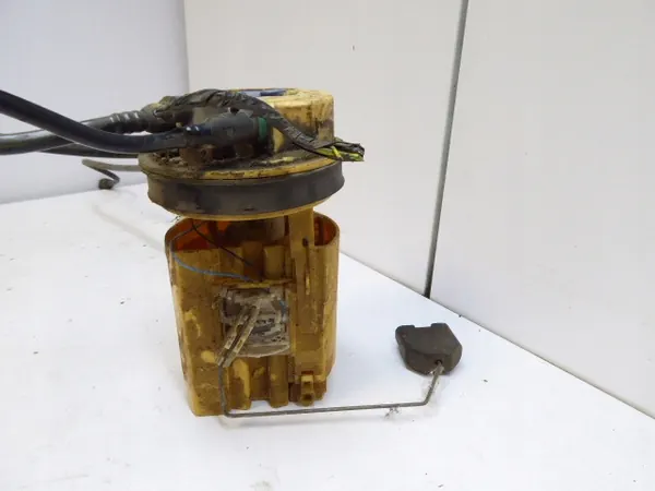 PEUGEOT 306 SW Brandstofpomp 2.0 HDI image 2