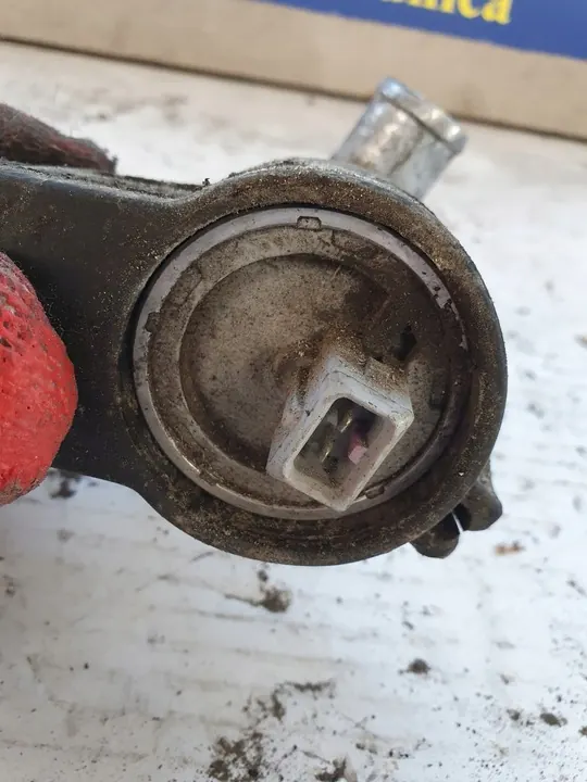 Tyhjäkäynnin säätöventtiili Audi A4 S4 B5 1998 034133455B image 3