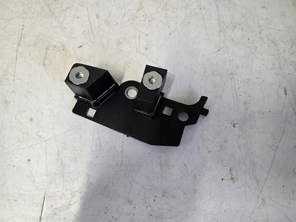 Support de garde-boue avant droit Peugeot 308 III T10 image 1