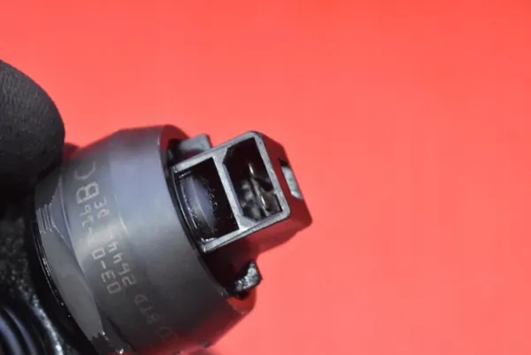 Ruiskutus OEM 038130073AJ VW Passat B5 1.9 TDI:lle image 8
